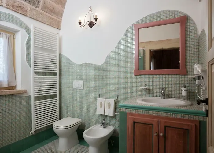 Emilia Торре-Суда